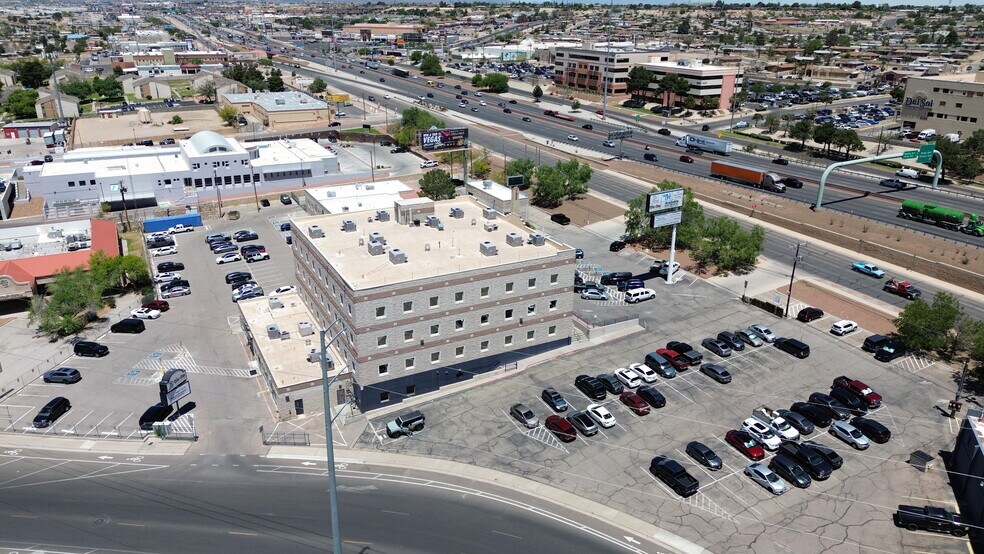 More Photos Of 7878 E Gateway Blvd, El Paso Medical For Lease
