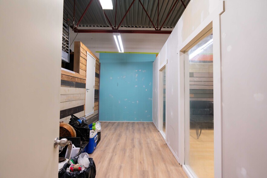 More Photos Of 13308 76th Ave, Surrey Warehouse For Sale