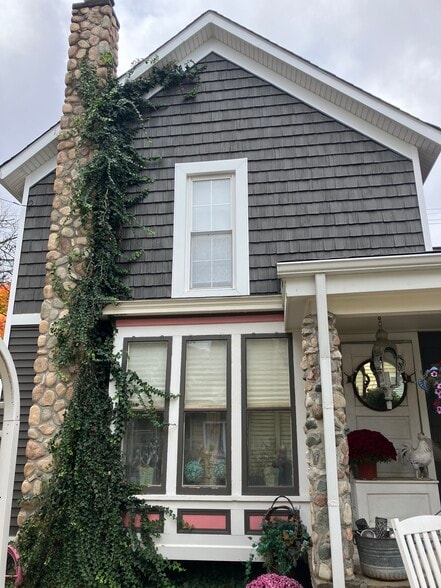 More Photos Of 720 Saint Clair St, Lapeer Apartments For Sale