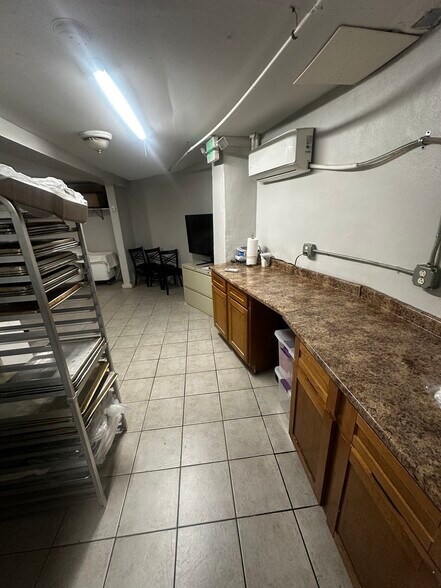 More Photos Of 554 Dudley St, Boston Freestanding For Sale