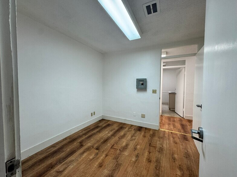 More Photos Of 13350 Big Basin Way, Boulder Creek Medical For Lease