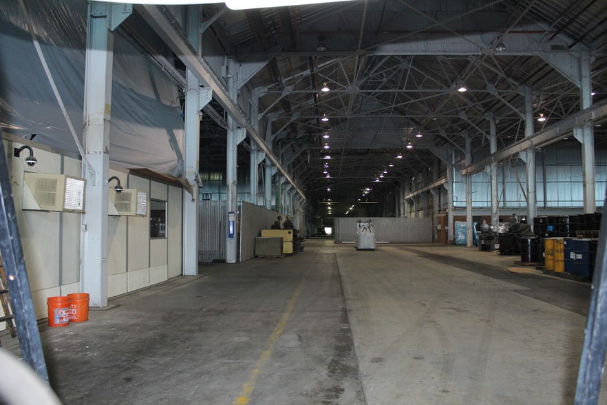 More Photos Of 5300 Claus Rd, Modesto Manufacturing For Lease