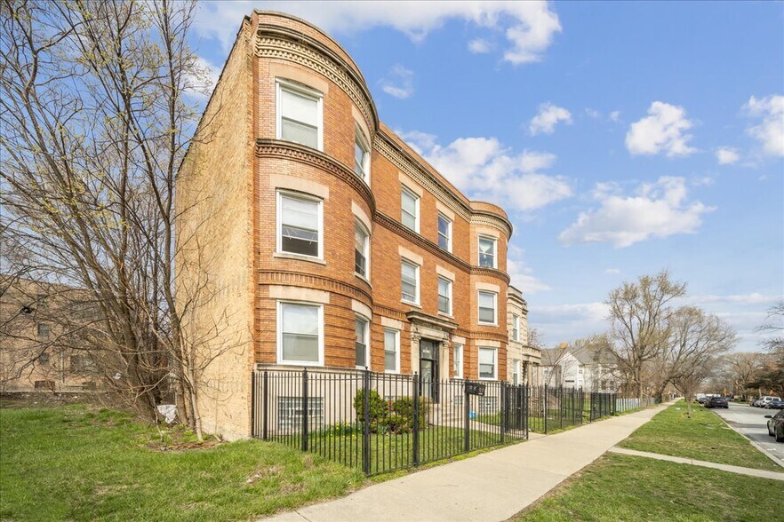 More Photos Of 7252 S Yale Ave, Chicago Apartments For Sale