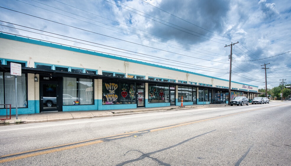 More Photos Of 1012-1032 S Presa St, San Antonio Unknown For Lease