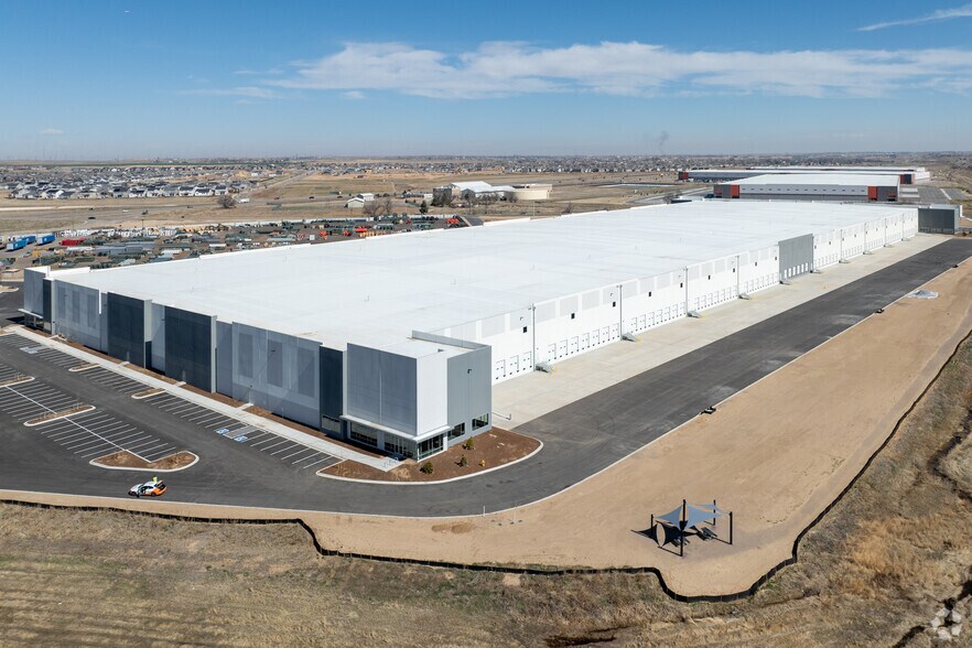 More Photos Of 6196 East Bridge St, Brighton Distribution For Lease