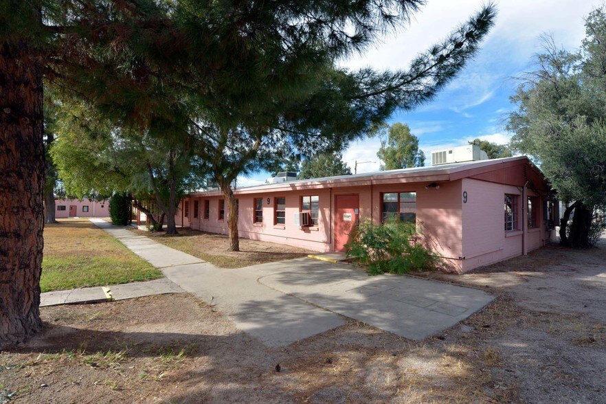 More Photos Of 2700 S 8th Ave, Tucson Medical For Sale