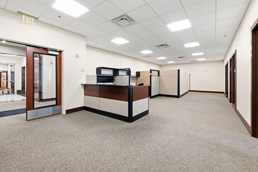 More Photos Of 180 N University Ave, Provo Office For Sale
