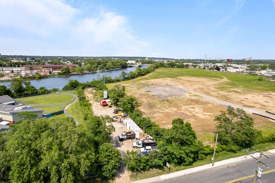 More Photos Of 731 A St, Wilmington Land For Sale