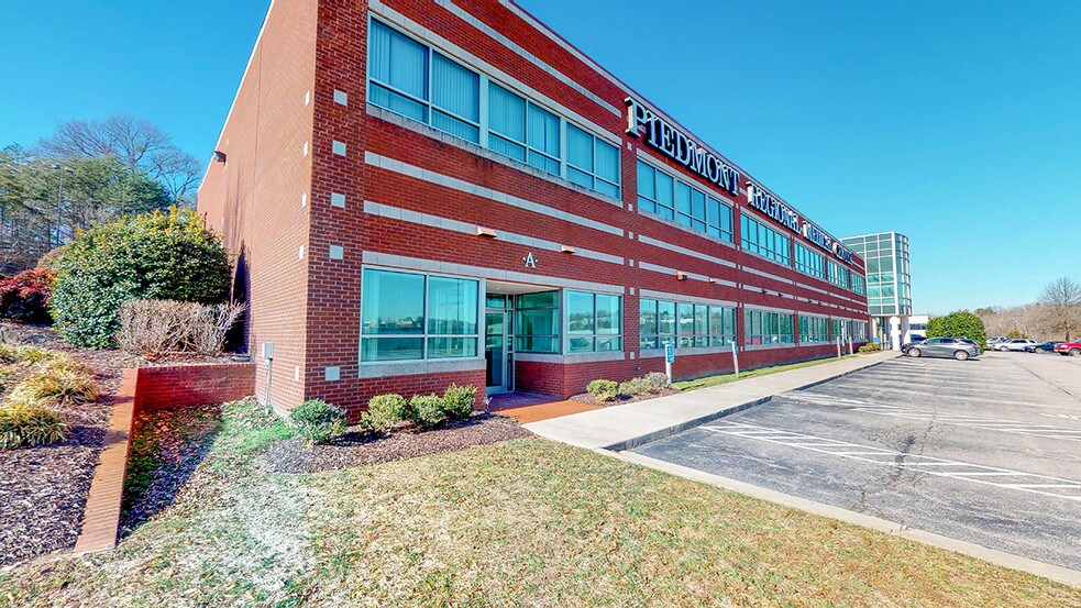 More Photos Of 125 Executive Dr, Danville Office For Sale
