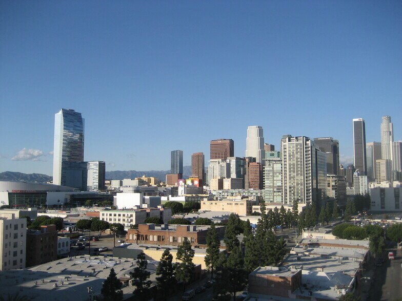 More Photos Of 1400 S Grand Ave, Los Angeles Medical For Lease