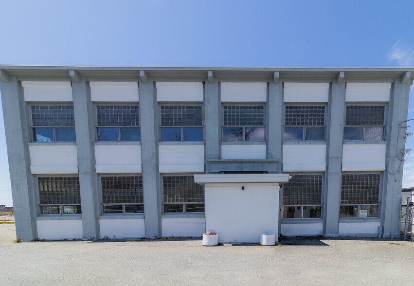 More Photos Of 1 New St, Fall River Land For Lease