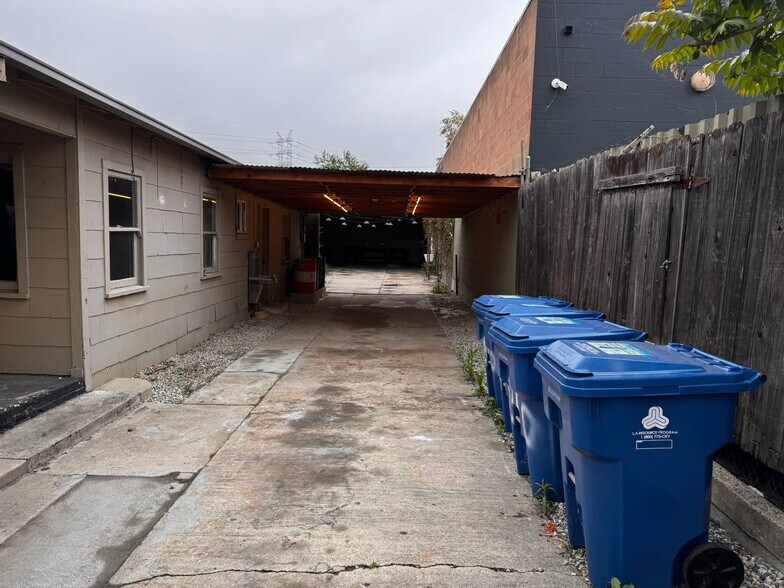 More Photos Of 2910 Denby Ave, Los Angeles Manufacturing For Lease