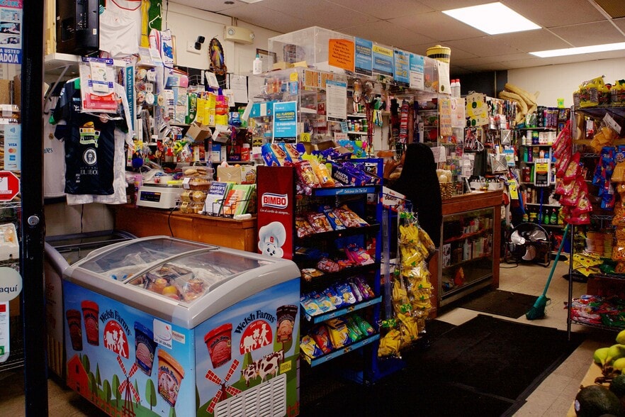 More Photos Of 63-75 Hancock St, Everett Apartments For Sale