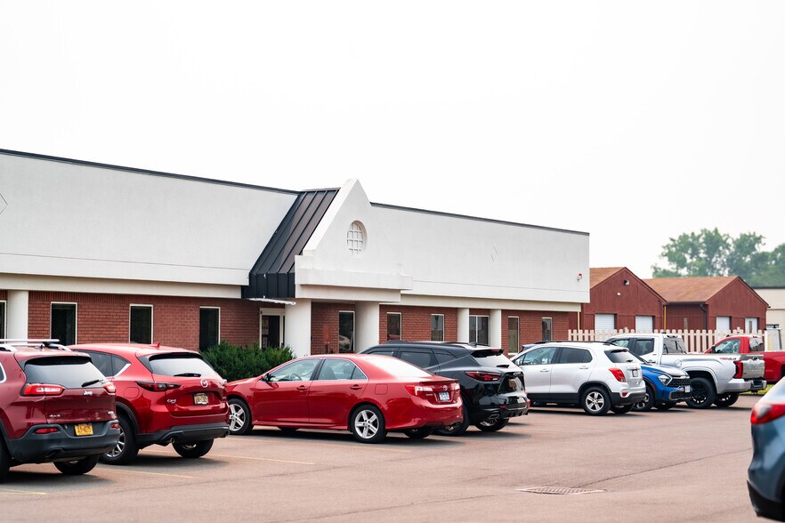 More Photos Of 6000 Brockton Dr, Lockport Medical For Lease