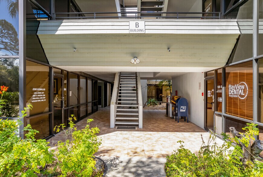 More Photos Of 2477 Stickney Point Rd, Sarasota Office For Sale