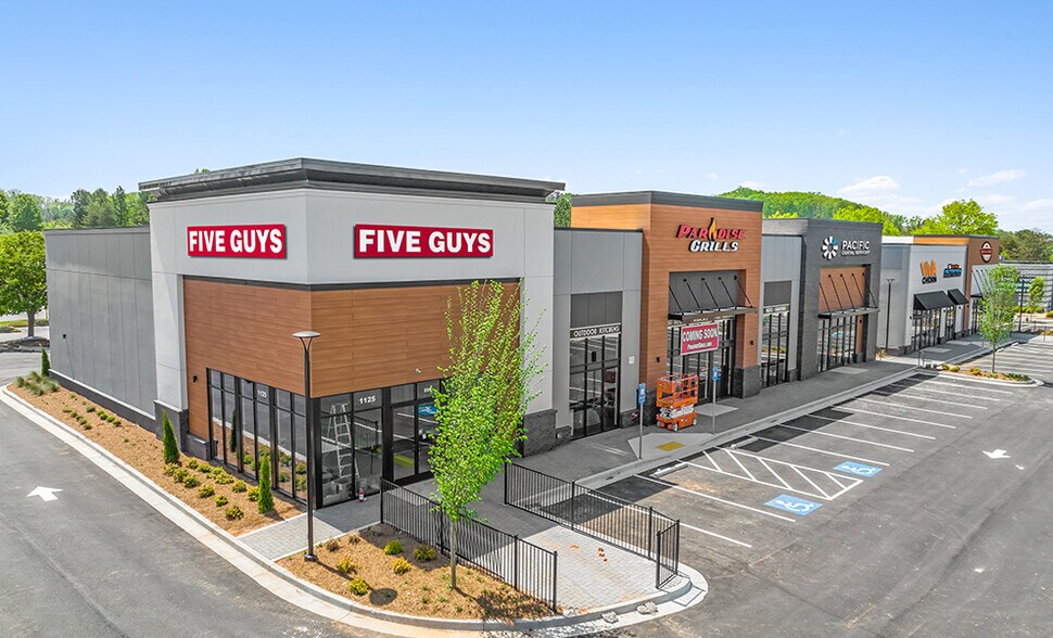 Primary Photo Of 1125 Ernest W Barrett Pky, Kennesaw General Retail For Lease