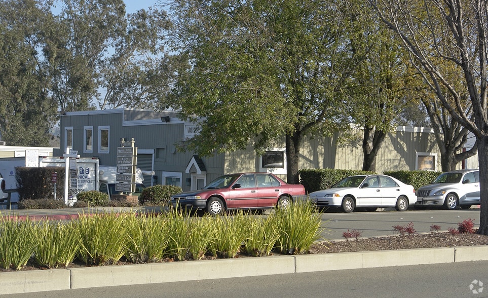 More Photos Of 2156 San Ramon Valley Blvd, San Ramon Service For Lease