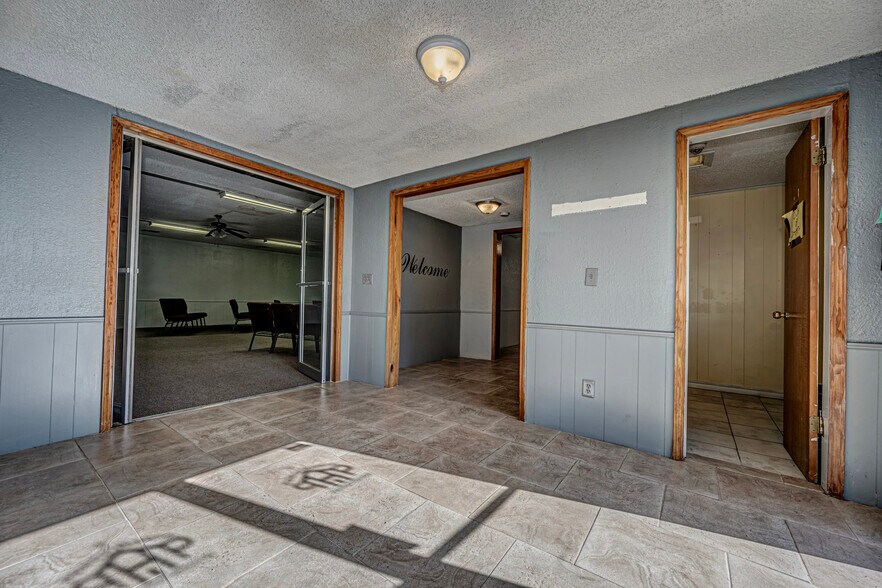 More Photos Of 1028 N 11th St, Chickasha Religious Facility For Sale