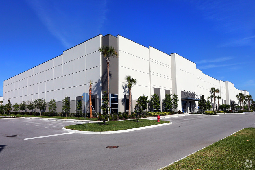 Primary Photo Of 8515 126th Ave, Largo Warehouse For Lease