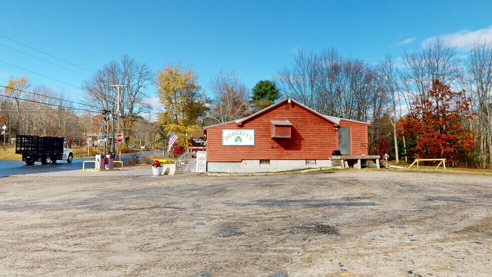 More Photos Of 130 Wardtown Rd, Freeport General Retail For Sale