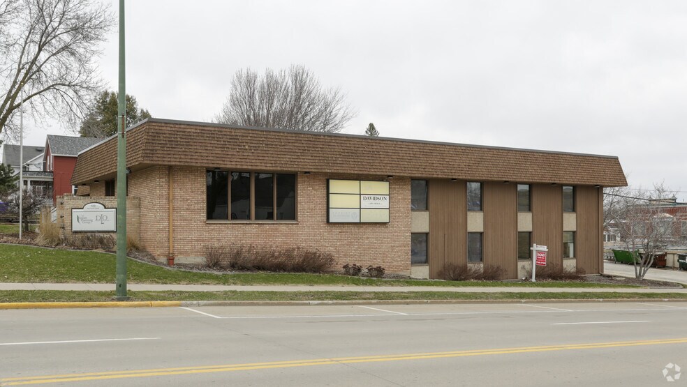 More Photos Of 120 E Fourth St, Kaukauna Coworking Space