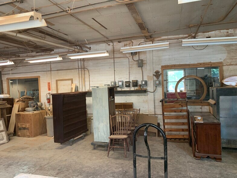 More Photos Of 47 N Main St, Honeoye Falls Flex For Sale