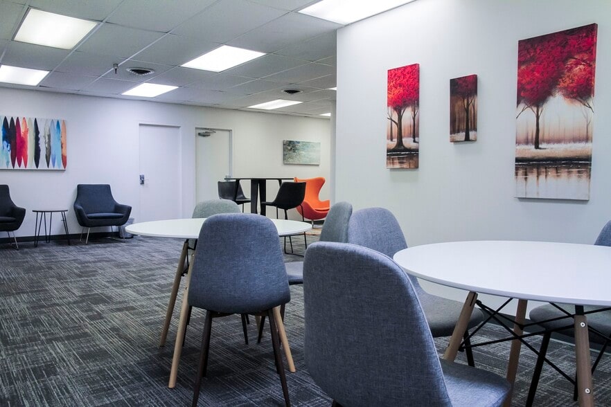 More Photos Of 7701 Southern Dr, Springfield Warehouse For Lease