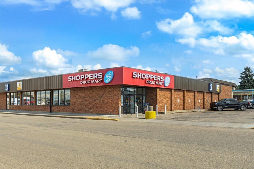More Photos Of 10015 107 St, Westlock Storefront For Sale