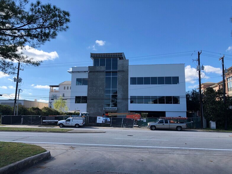 Primary Photo Of 1201 N Post Oak Rd, Houston Medical For Sale