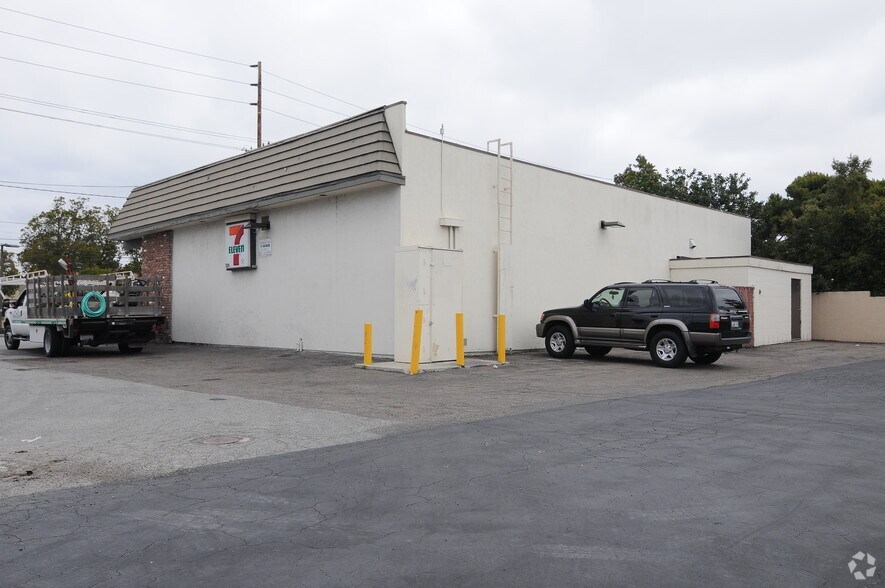More Photos Of 10044 Ellis Ave, Fountain Valley Convenience Store For Sale