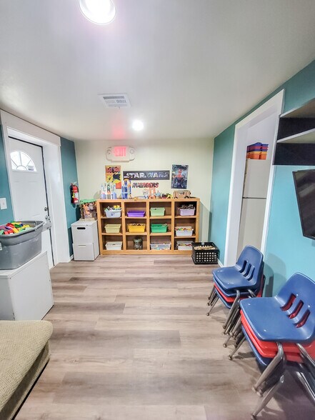 More Photos Of 710 W Broadway St, Collinsville Daycare Center For Sale