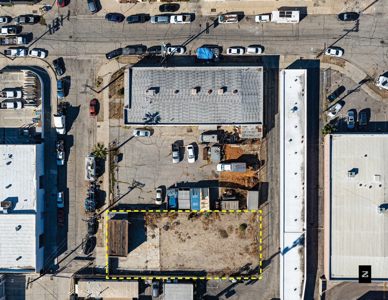 Primary Photo Of 13213 Leadwell St, North Hollywood Land For Lease