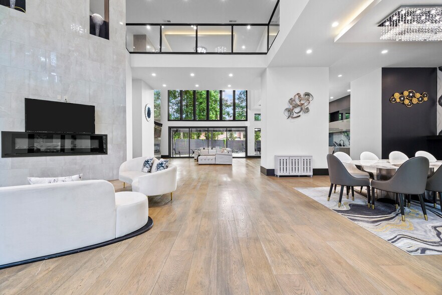 More Photos Of 2401 Greenglade Rd NE, Atlanta Specialty For Sale