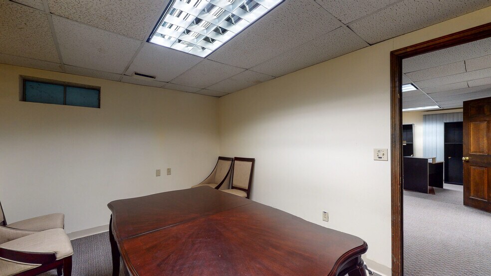 More Photos Of 6 Way Rd, Middlefield Office For Lease