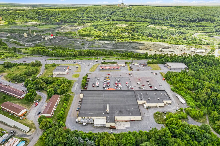 More Photos Of 12 Gold Star Plz, Shenandoah Unknown For Lease