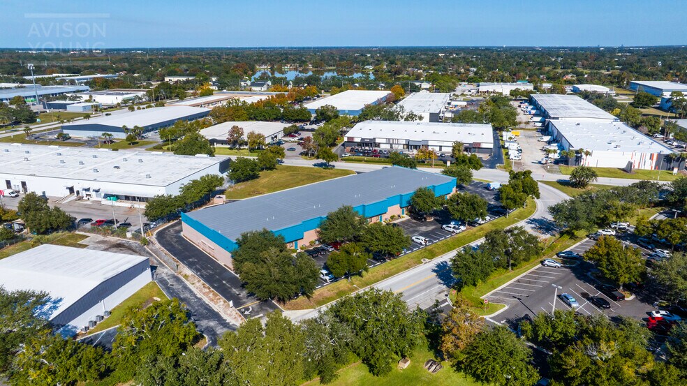 More Photos Of 3506 St. Valentine Way, Orlando Warehouse For Lease