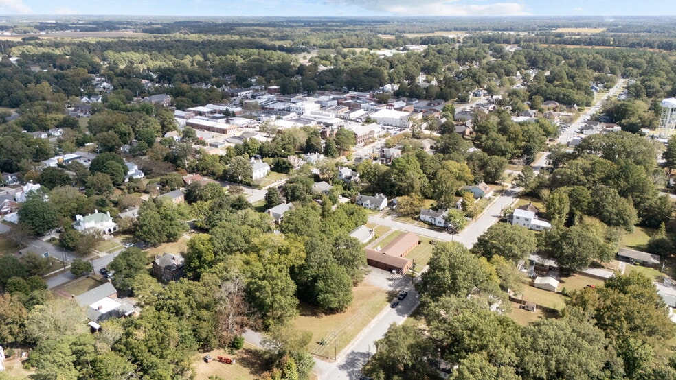 More Photos Of 4334 W Pine St, Farmville Religious Facility For Sale