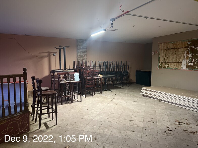 More Photos Of 4818 S Pulaski Rd, Chicago Storefront Retail Residential For Lease