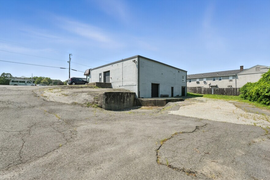 More Photos Of 2001-2025 Riverdale St, West Springfield Storefront Retail Office For Sale