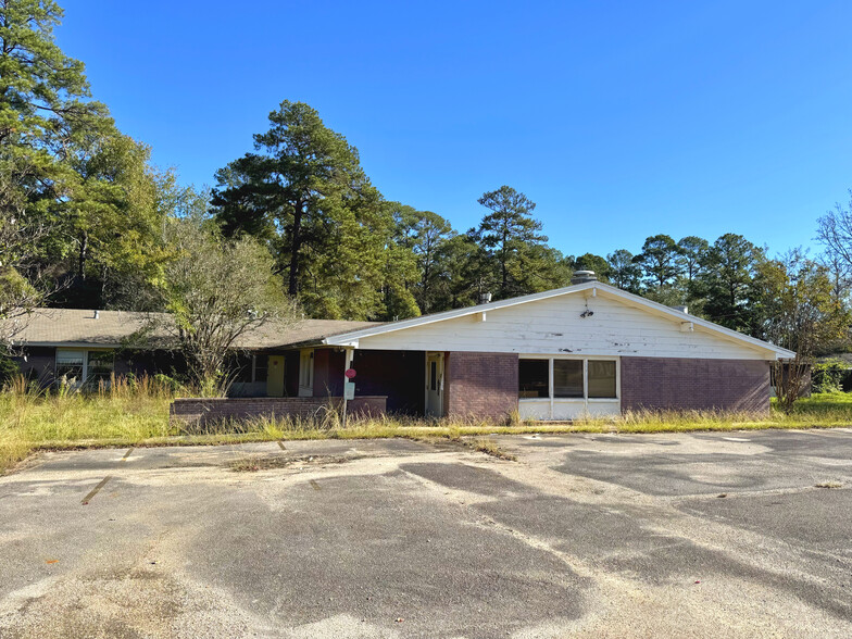 Primary Photo Of 350 Springhill St, Jasper Skilled Nursing Facility For Sale