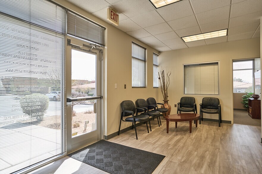 More Photos Of 8206 Louisiana Blvd NE, Albuquerque Coworking Space