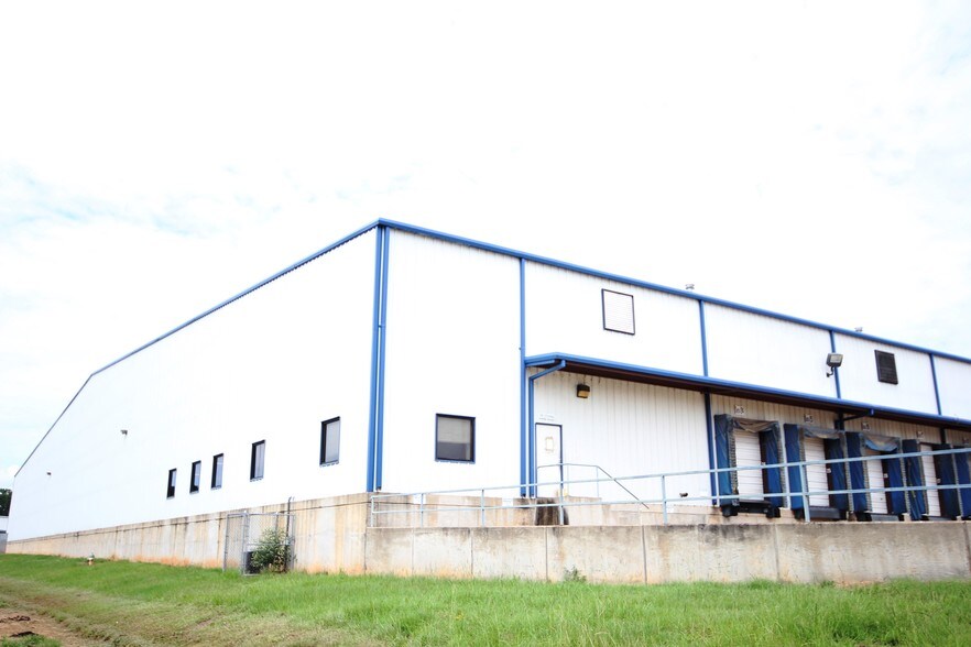 More Photos Of 2938 Brown Rd, Marshall Warehouse For Lease