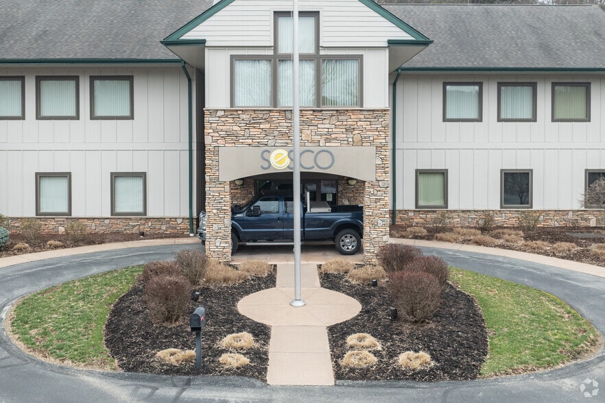 More Photos Of 220 Megawatt Ln, Greensburg Office For Sale