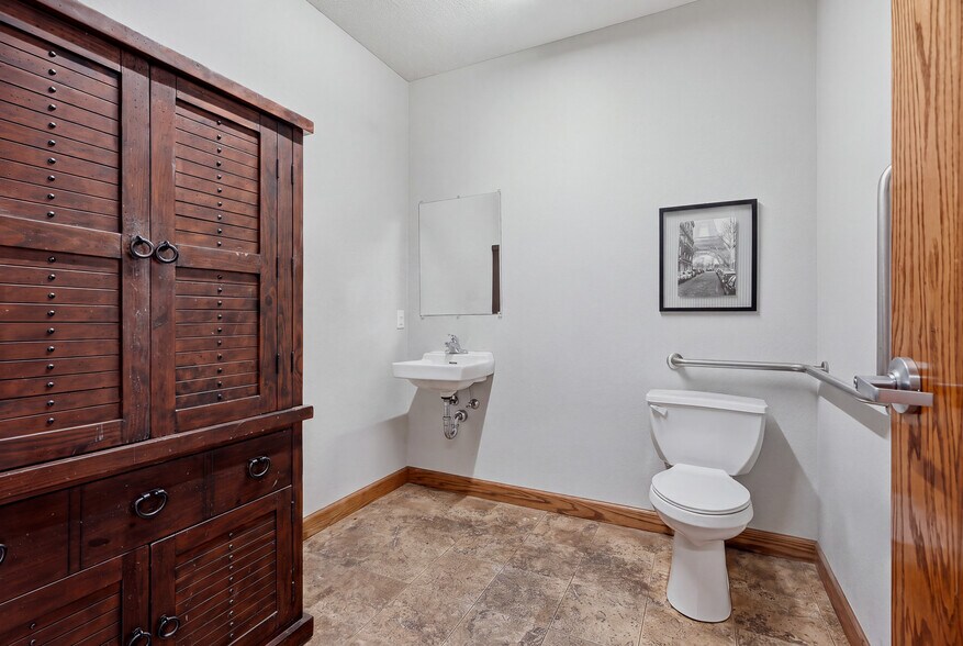 More Photos Of 16658 11th St NE, Little Falls Warehouse For Sale