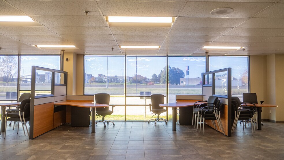 More Photos Of 4444 Highway 52 N, Rochester Auto Dealership For Sale