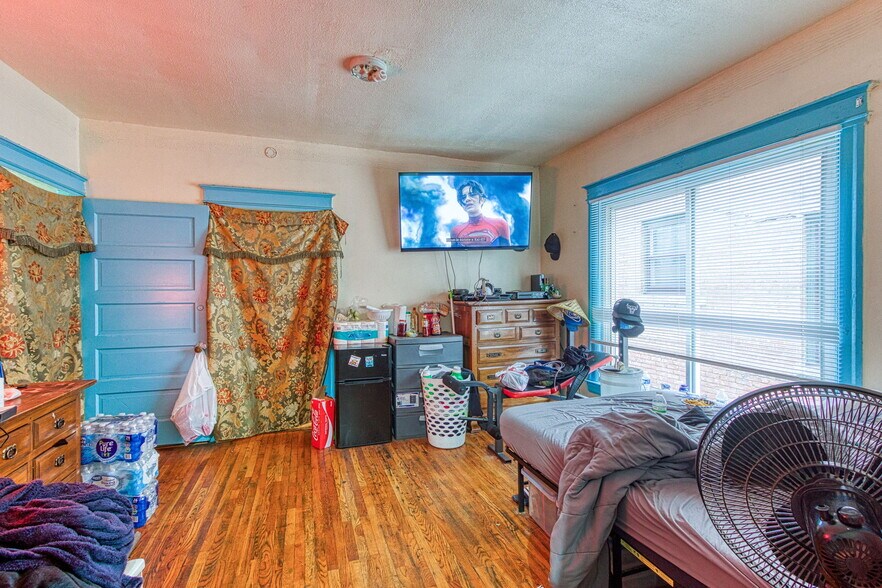 More Photos Of 423 W Grand Blvd, Detroit Apartments For Sale