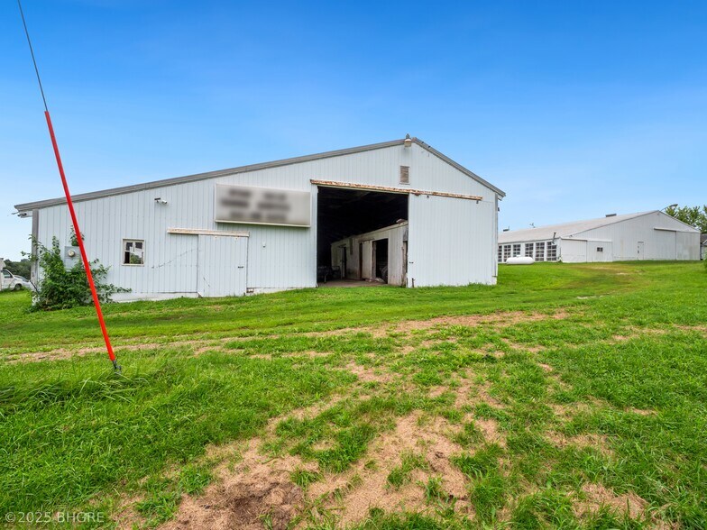 More Photos Of 1247 Illinois Dr, Knoxville Sports And Entertainment For Sale