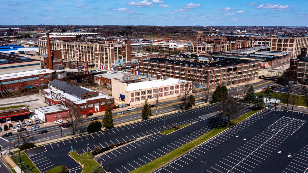 Primary Photo Of 2613 W Hunting Park Ave, Philadelphia Light Distribution For Lease