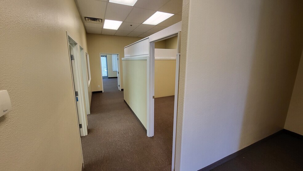 More Photos Of 7381 Prairie Falcon Rd, Las Vegas Medical For Lease