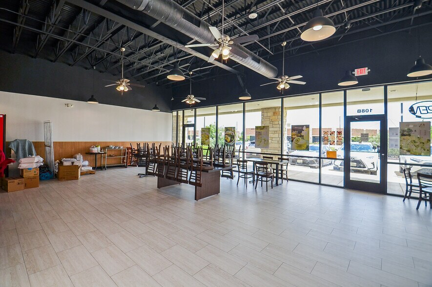 More Photos Of 4899 Highway 6, Missouri City Unknown For Lease